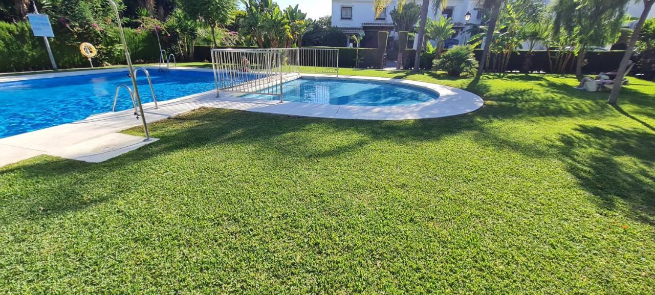 Maison Marbella Proche De La Mer Bagian luar foto