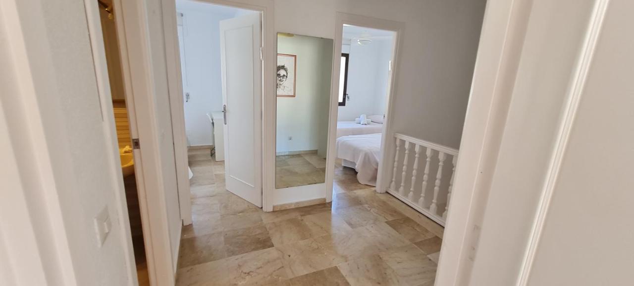 Maison Marbella Proche De La Mer Bagian luar foto