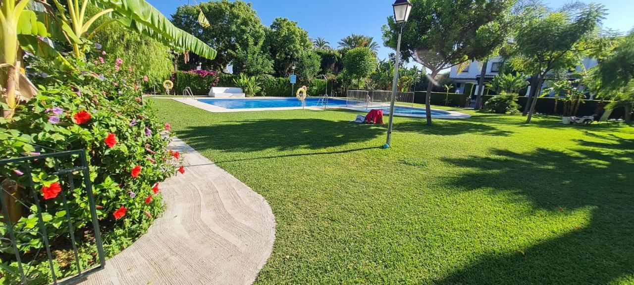 Maison Marbella Proche De La Mer Bagian luar foto