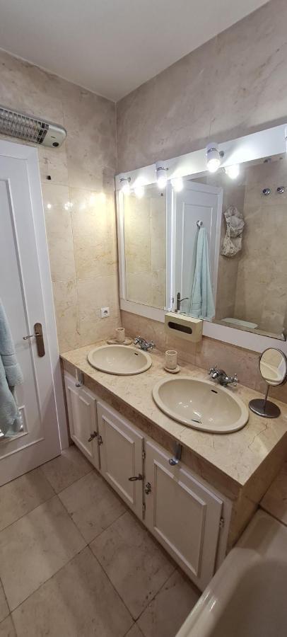 Maison Marbella Proche De La Mer Bagian luar foto
