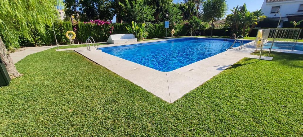 Maison Marbella Proche De La Mer Bagian luar foto